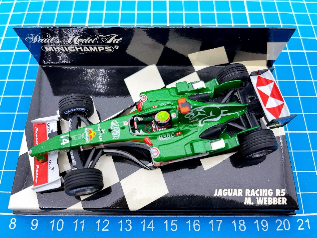 Миниатюрная модель автомобиля в масштабе 1:43 F1 R5 2004 Webber, ограниченная серия, металлическая статическая модель автомобиля из смолы, игрушка в подарок
