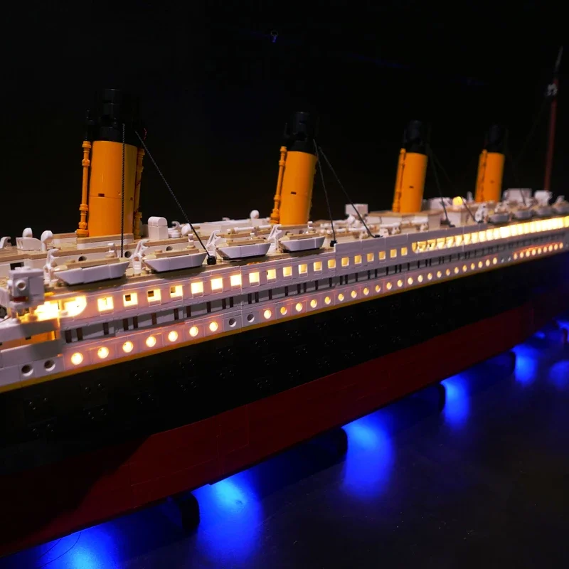 Фото Комплект радиоуправляемых светодиодных фонарей для 10294 Titanic Classic Love Movie, коллекционная игрушка-лодка «сделай сам», не включая строительные блоки 99023 1881 82996 №4