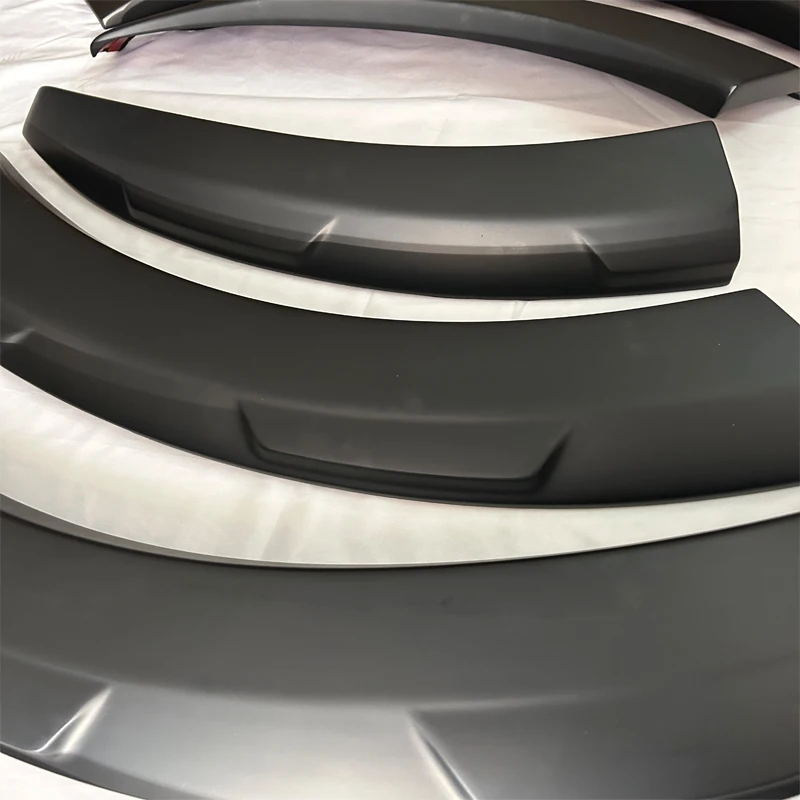 Фото Брызговики черные для Mitsubishi Pajero Montero V93W V97W V98W №5