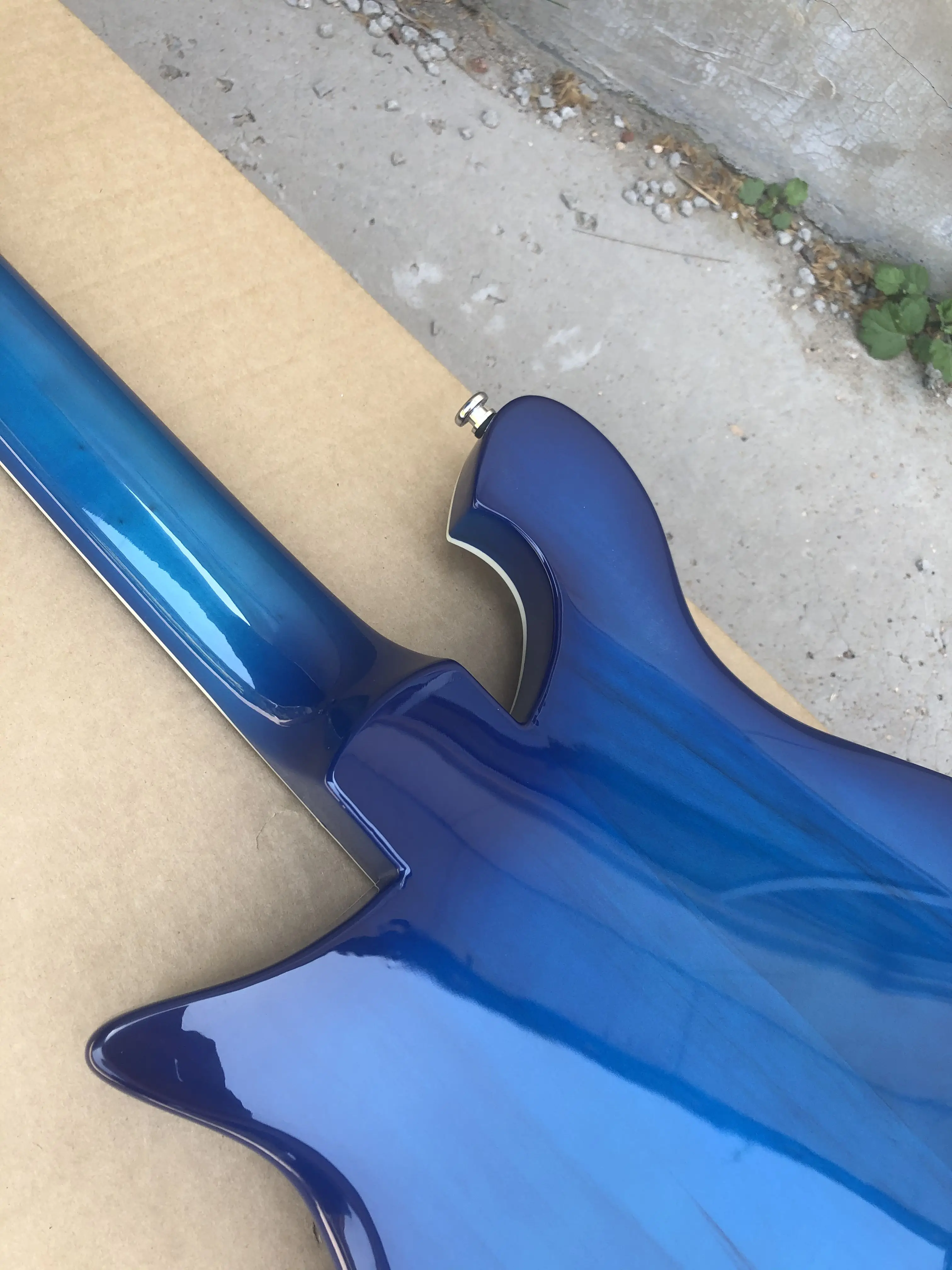 Электрогитара Blue Ricken 660, гриф из розового дерева, большой вибрато, прозрачный гриф, шарнирное соединение R'Ta Stock (art.: 3920c76d9f830) - 3920c76d9f830
