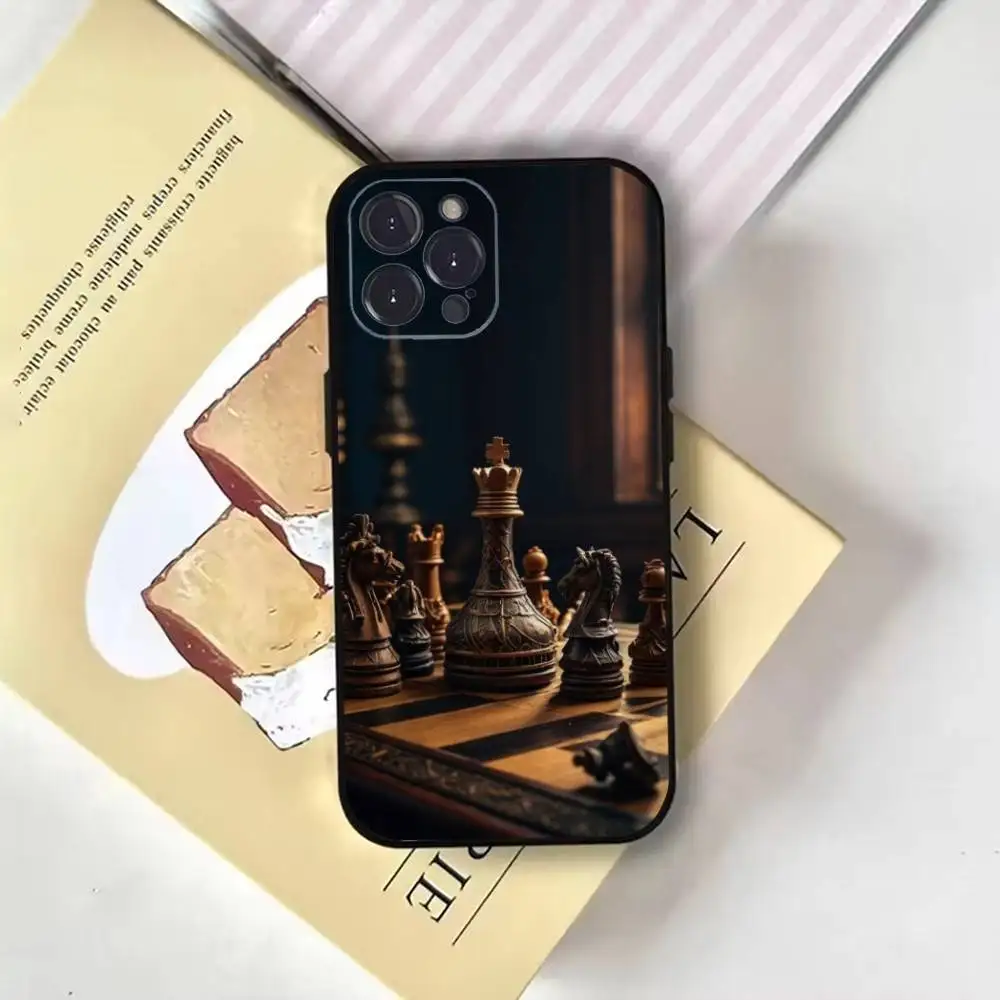 Фото Классический чехол для телефона в стиле ретро в стиле шахмат для iPhone16,15,14,13,12,11 Plus, Pro Max, XS, XR, SE, Mini,8,7, мягкий черный чехол №4