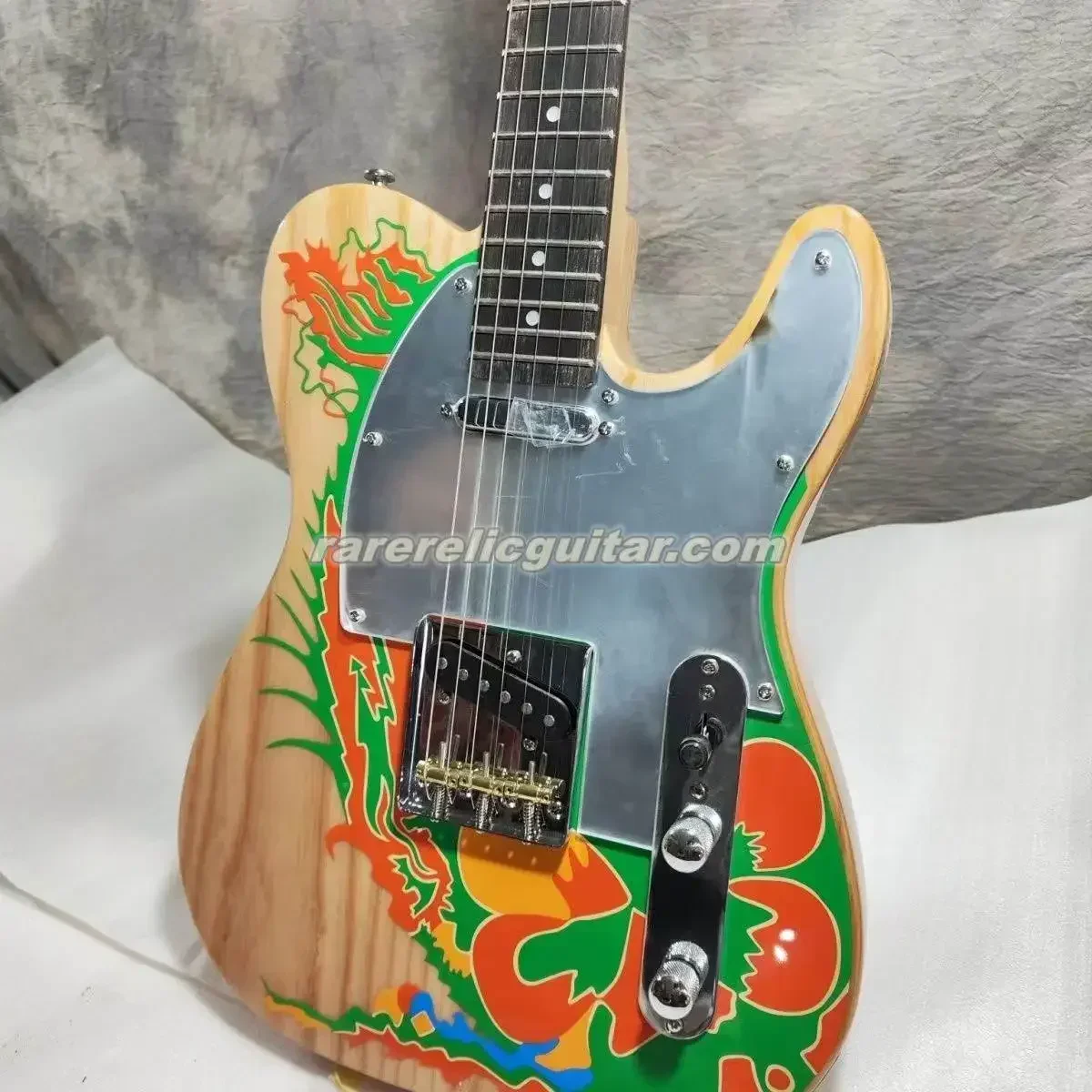 Фото Атласный матовый натуральный пепельный корпус Jimmy Page Dragon, электрогитара, накладка из палисандра, алюминиевая зеркальная накладка, винтажные тюнеры №2