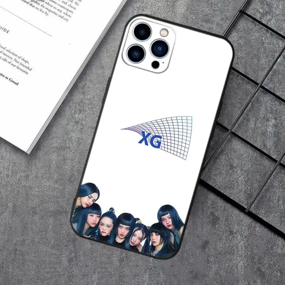 Фото Чехол для телефона XG Kpop Group для iPhone 16e,16,15,14,13,12,11,XS,XR,X,8,7,Pro,Max,Plus,mini, силиконовый черный чехол №3