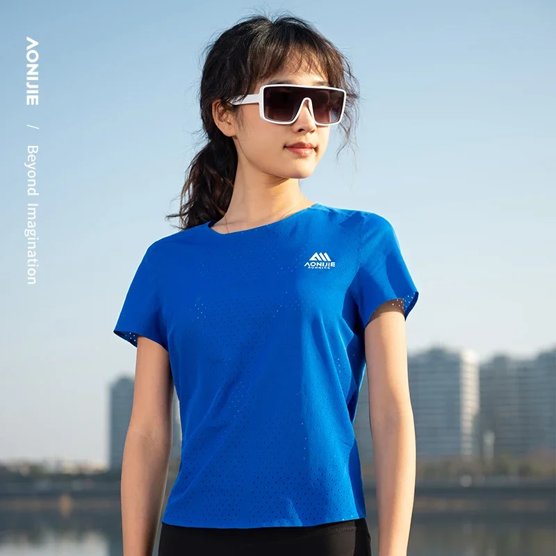 Фото AONIJIE женская спортивная дышащая быстросохнущая футболка с короткими рукавами для тренировок, бега, фитнеса, тренажерного зала, женский топ для йоги FW6191 №3
