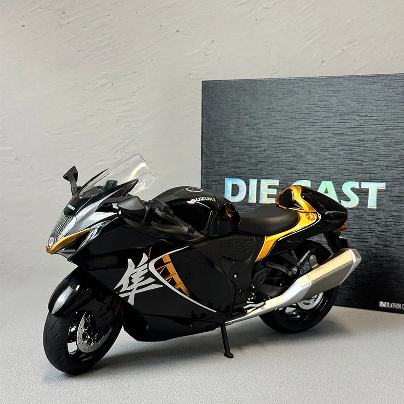 Фото Модель мотоцикла Suzuki Hayabusa, модель внедорожника из сплава 1/9 №2