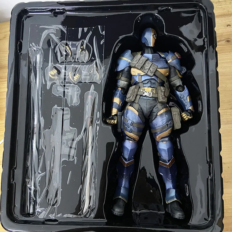 Фото Экшн-фигурка из ПВХ «Deathstroke», масштаб 1/6, 28 см №2