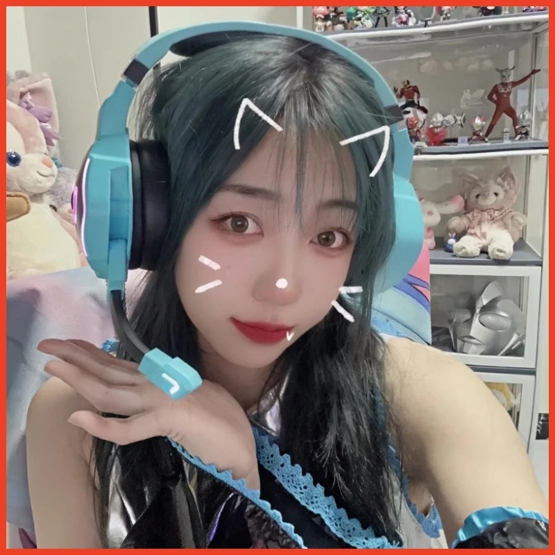 Фото НОВЫЙ Moeyu Hatsune Miku Esports Heart Series Аниме Киберспортивная гарнитура Механическая проводная гарнитура с объемным звуком Рождественский подарок №2