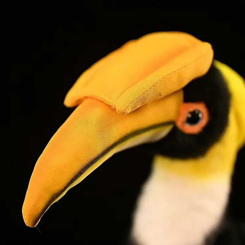 Фото Высококачественный плюшевый тукан Buceros Bicornis, реалистичные мягкие игрушки, имитация куклы, милая птица, подарок, отличная плюшевая игрушка-носорог №4