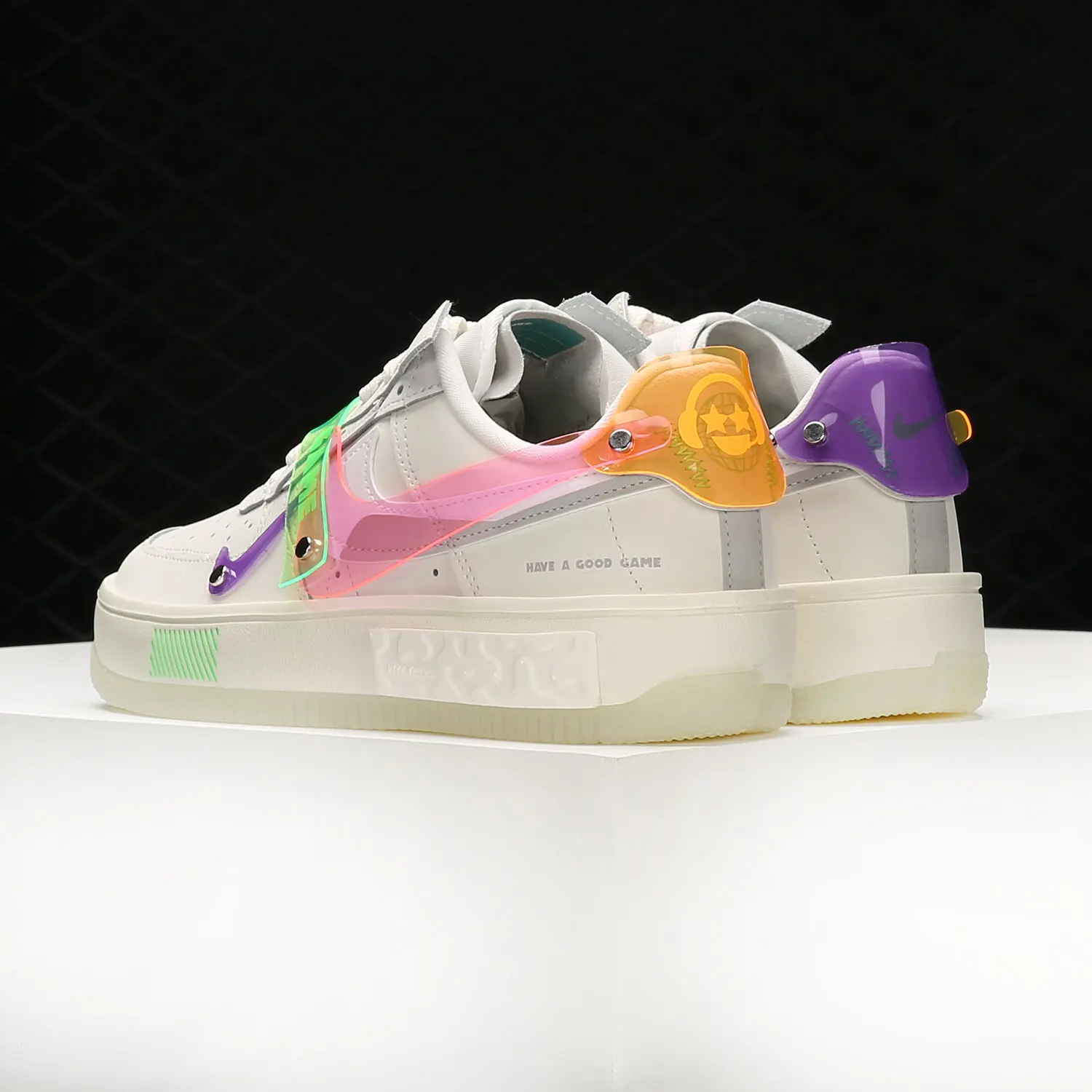 Аутентичные женские низкие кроссовки Nike Air Force 1 AF1 DO2332-111 Кроссовки