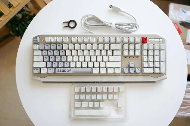 Фото Клавиатура A4tech Проводная Механическая, игровая клавиатура с LK-светильником, с поддержкой LK Ray и Ghost B980, с холодной синей подсветкой №2