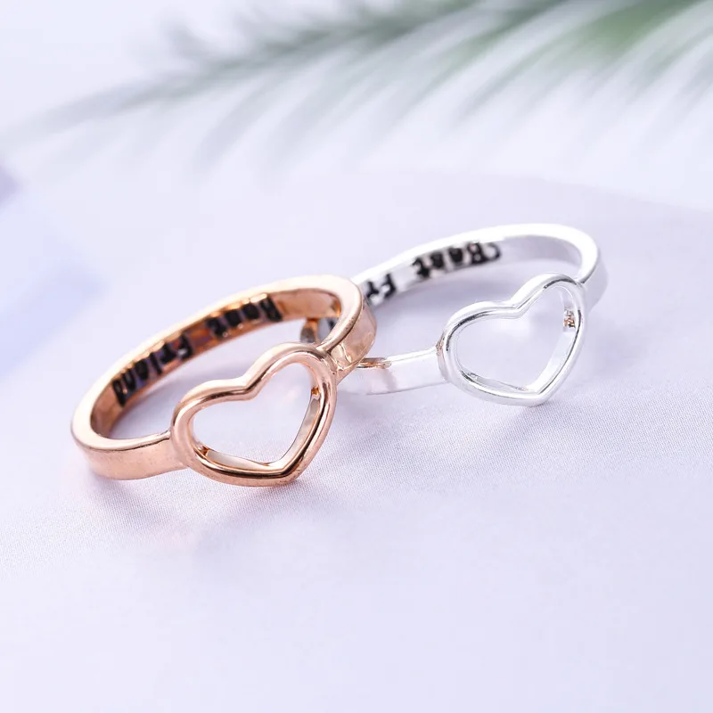 Ажурное платье с надписью «Love Best Friend»