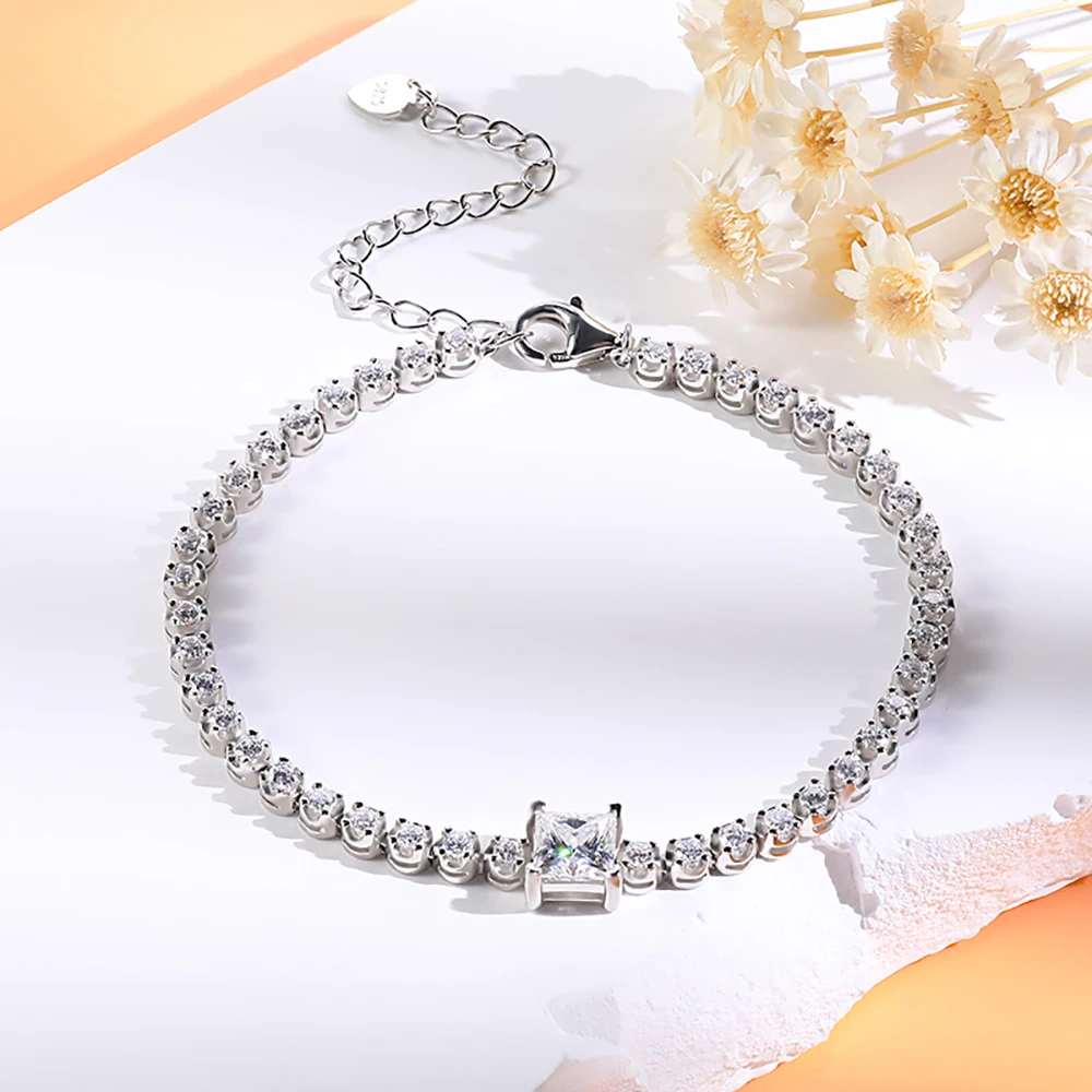 Фото LinkerLove 925 Sterling Silver Tennis Bracelets for Women 1ct Princess Cut D VVS1 Moissanite Bracelets Fine Jewelry Gift for Her №5