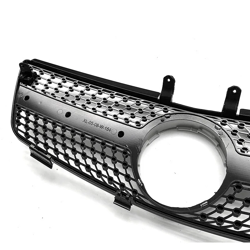 Фото Решетка переднего бампера Mercedes Benz 2005-2008 ML W164 с ромбовидной сеткой №2
