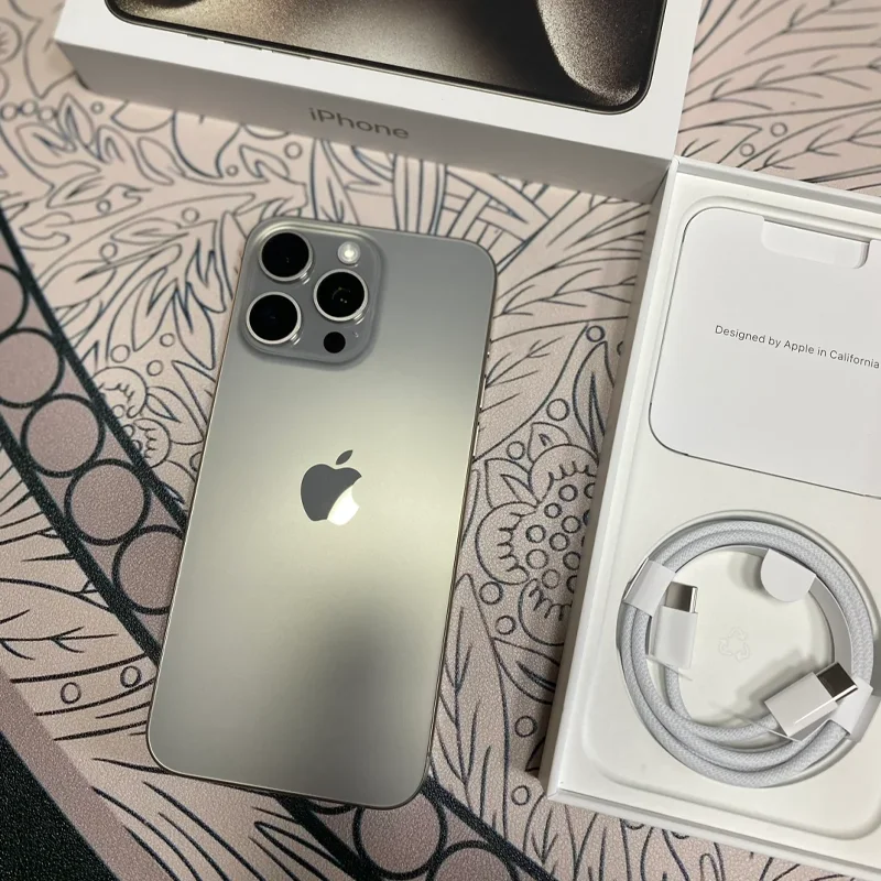 Смартфон Apple iPhone 15 Pro Max (A3108), экран 6,7 дюйма, двойная SIM-карта (art.: 3920c5c817fa8) - 3920c5c817fa8