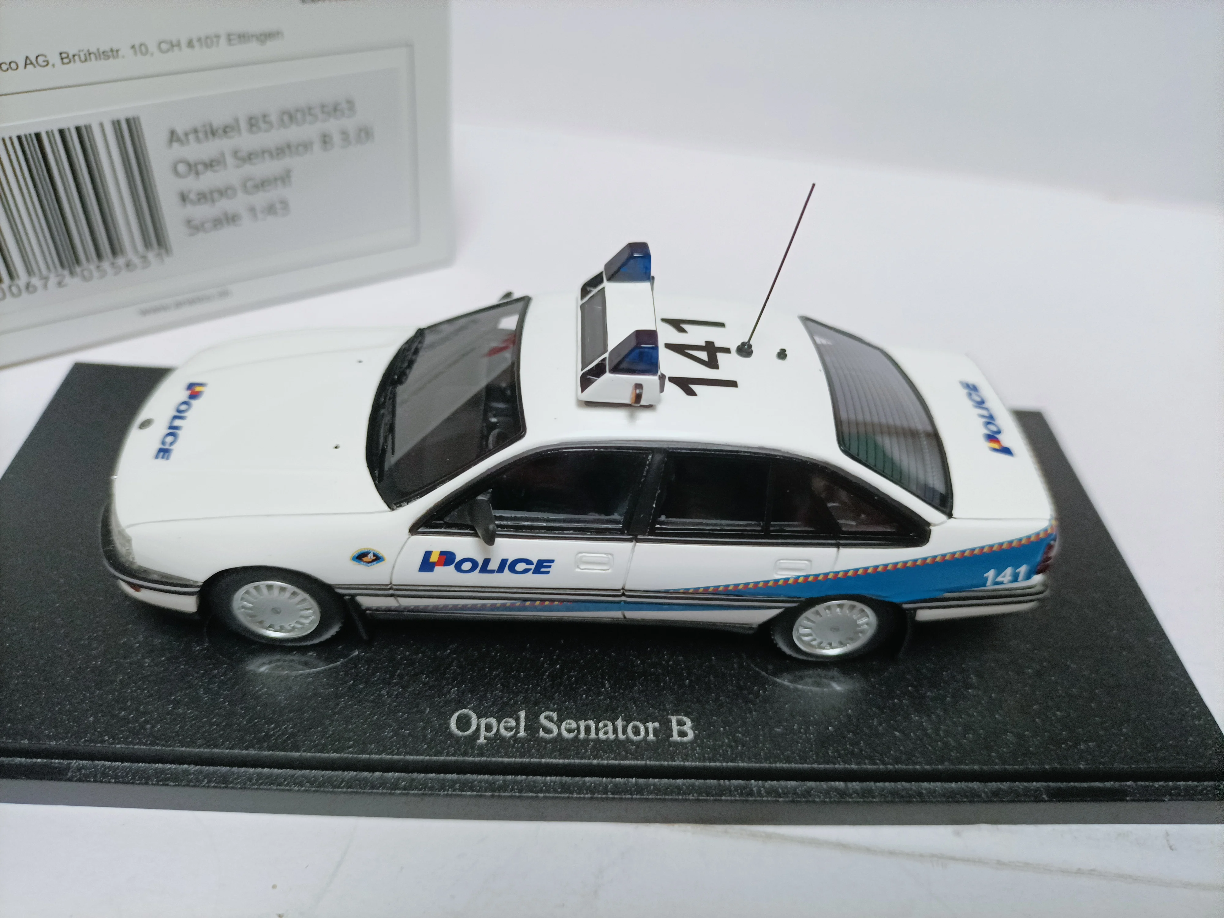 Фото Оригинальная модель полицейского автомобиля Opel Riva Prison 1/43 Opel Senator B30i Kapo Genf №2