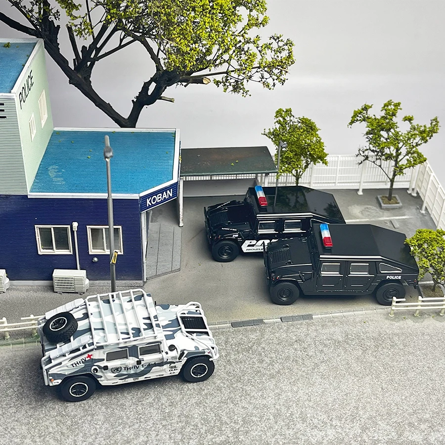 Модель автомобиля Master 1:64, полицейский автомобиль H1