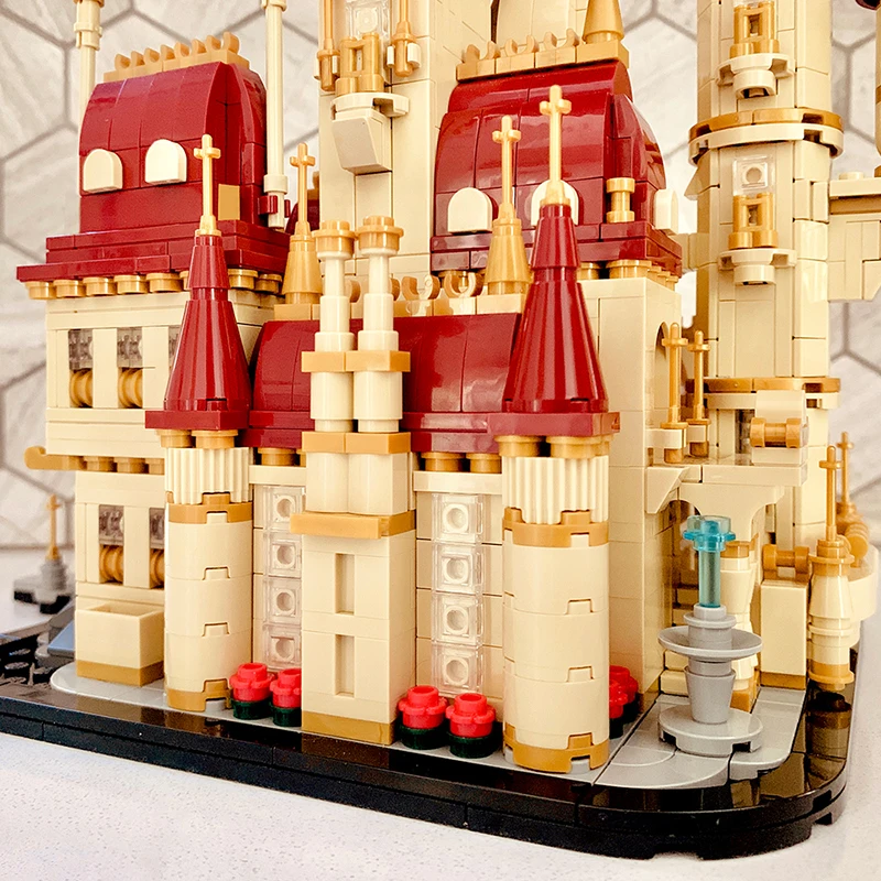 Фото Конструктор MOC Rose в виде замка, набор строительных блоков из мультфильма «Крепость мечты», модель конструкции, кирпичная игрушка, костюм для детей, подарок на день рождения и Рождество №3