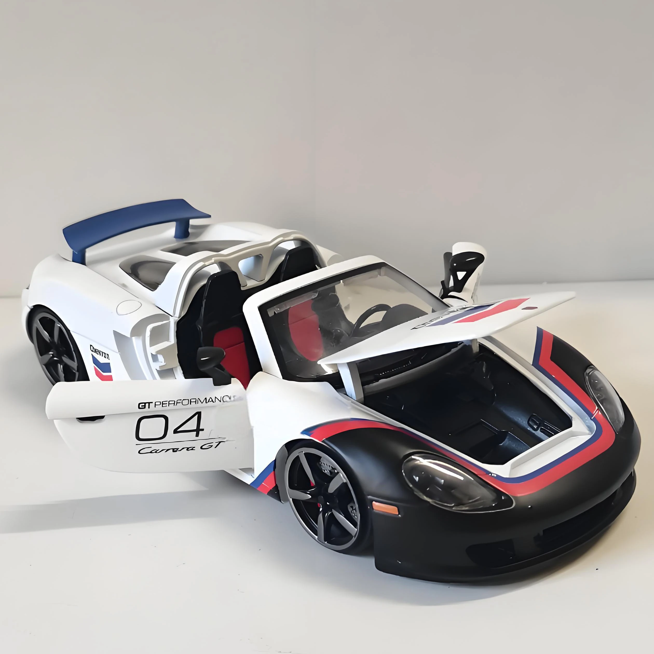 JADA 1:24 Carrera GT легкосплавный автомобиль, литье под давлением и игрушечный транспорт, модель автомобиля, миниатюрная масштабная модель автомобиля для детей