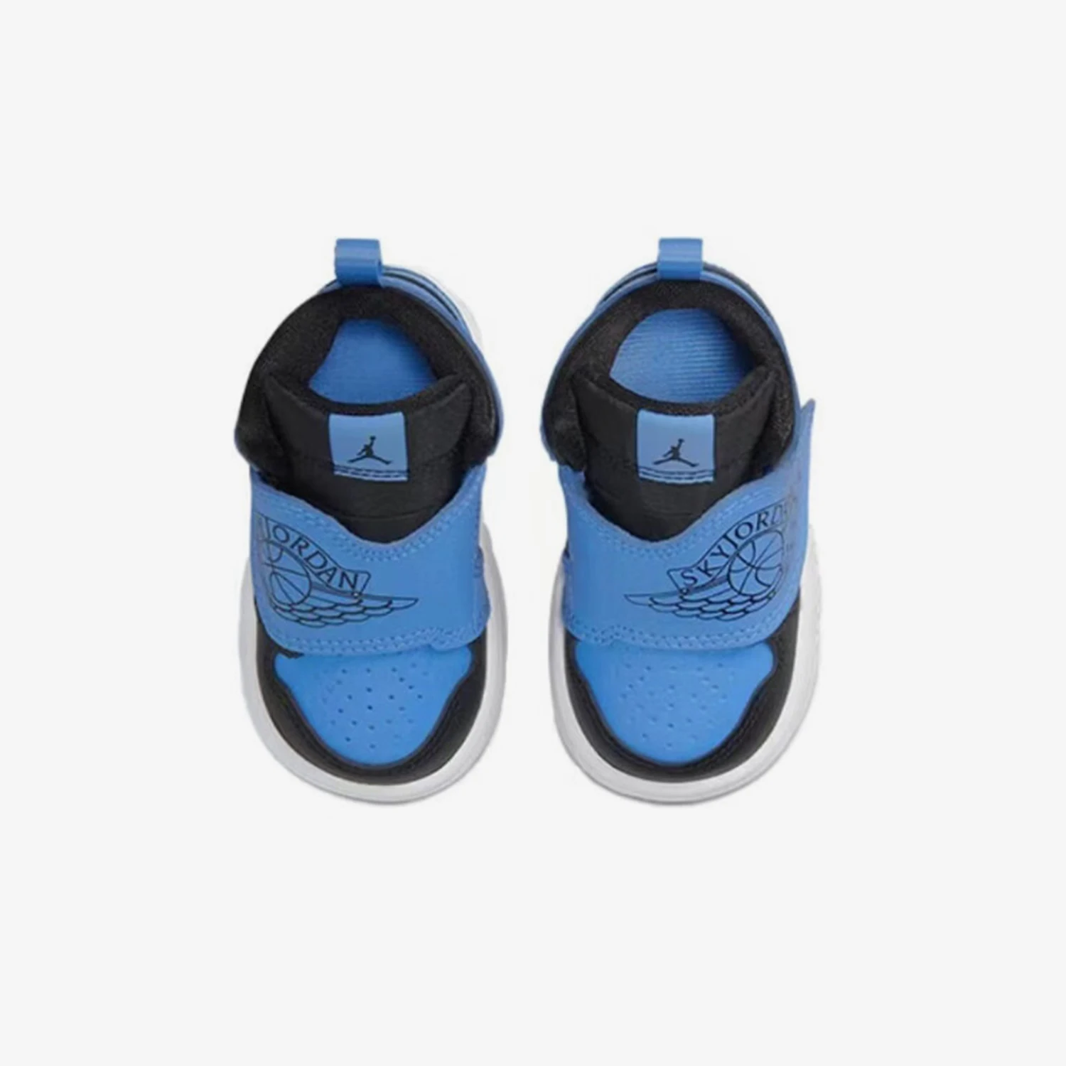 Фото Оригинальные прочные баскетбольные кроссовки Nike JORDAN для младенцев и малышей на липучке BQ7196-041 №3