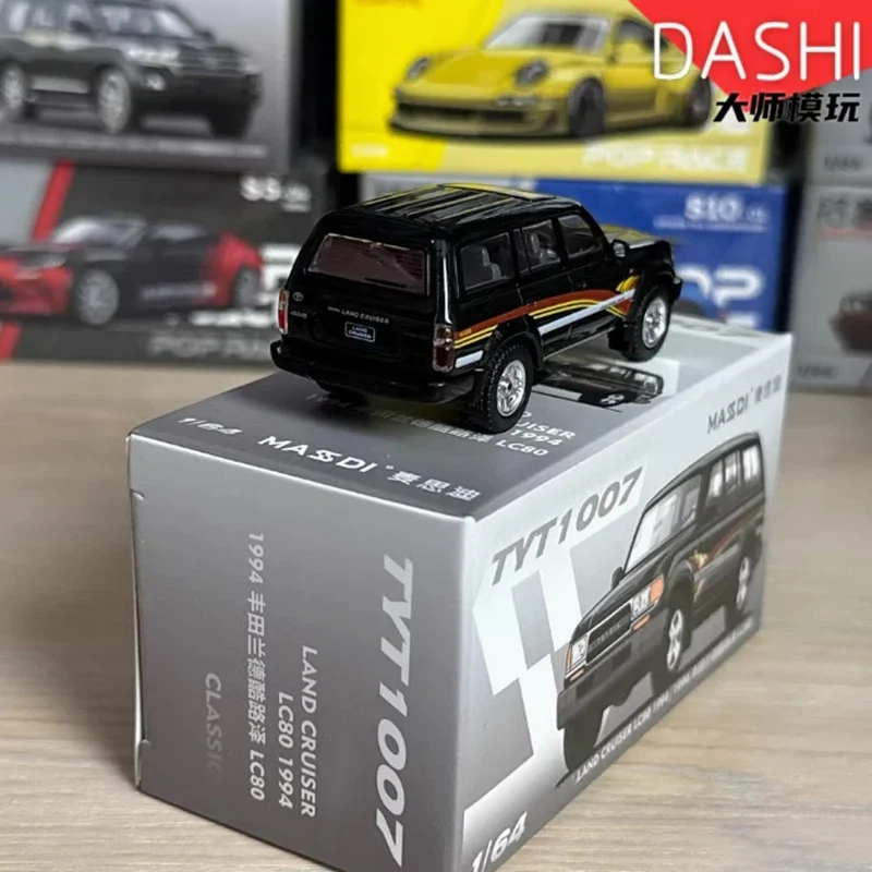 Фото MASSDI литой под давлением масштаб 1/64 Land Cruiser LC80 1994, золото, темно-зеленый сплав, модель автомобиля, классический сувенир для взрослых, подарок, статический дисплей №5