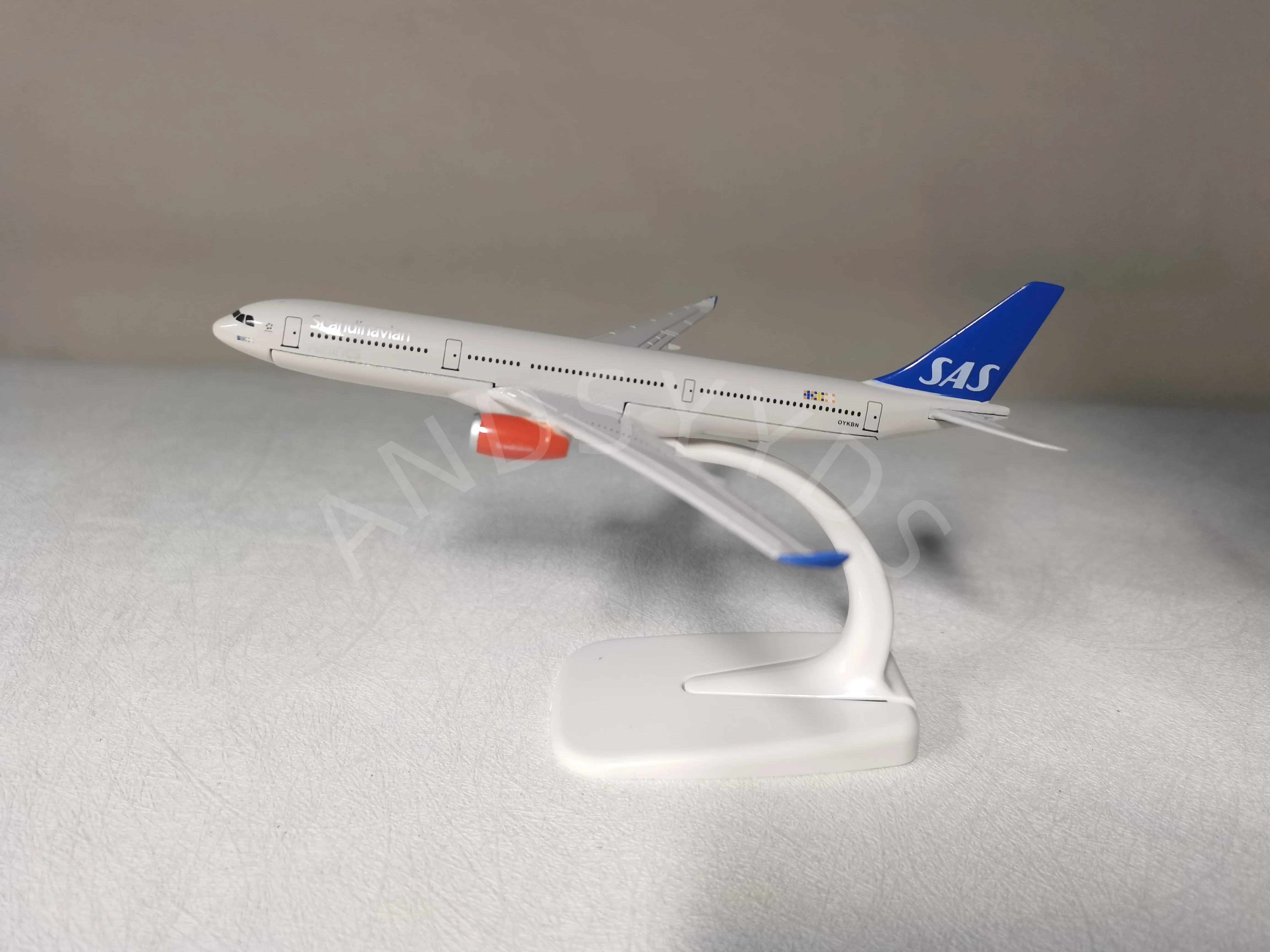 Материал сплава 1:400 16 см, модель самолета, игрушечные самолеты Airbus A330, скандинавская модель самолета 330 SAS, коллекция детских игрушек