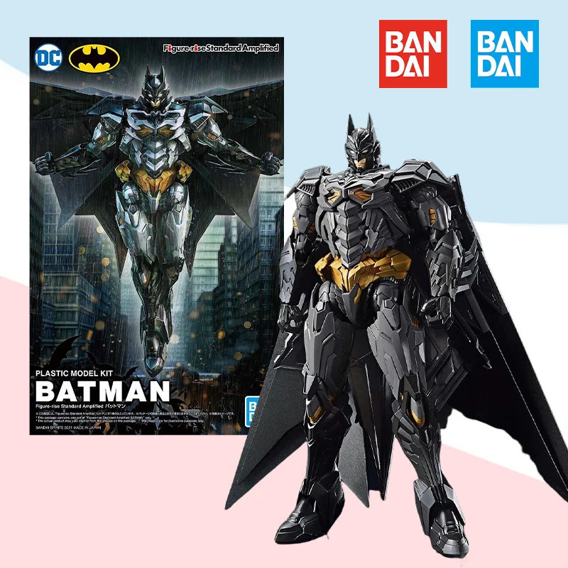 Фигурная модель Bandai в оригинальной коробке со стандартным усиленным Бэтменом, полный комплект аниме пластиковых моделей, сборная игрушка, подарок для детей