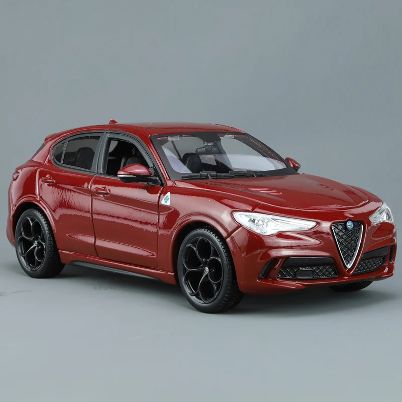 Bburago 1:24 Alfa Romeo Stelvi SUV, легкосплавный автомобиль, литье под давлением и игрушечный транспорт, модель автомобиля, миниатюрная масштабная модель автомобиля, игрушечный автомобиль для детей