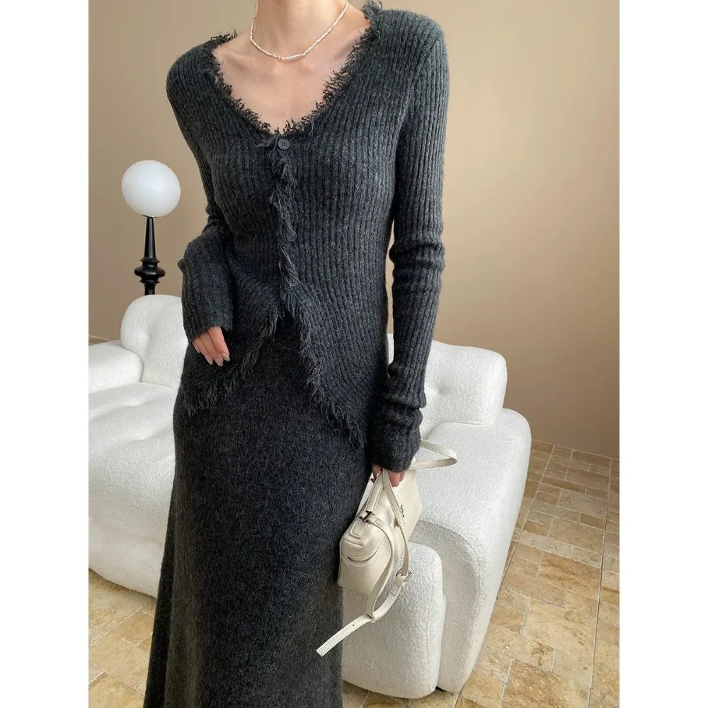 TWOTWINSTYLE Solid Spliced Two Piece Set for Women O Neck Long Sleeve Temperament Top High Waist Skirts Chic Sets Female Fashion (art.: 3920cbbfa5874) - 3920cbbfa5874