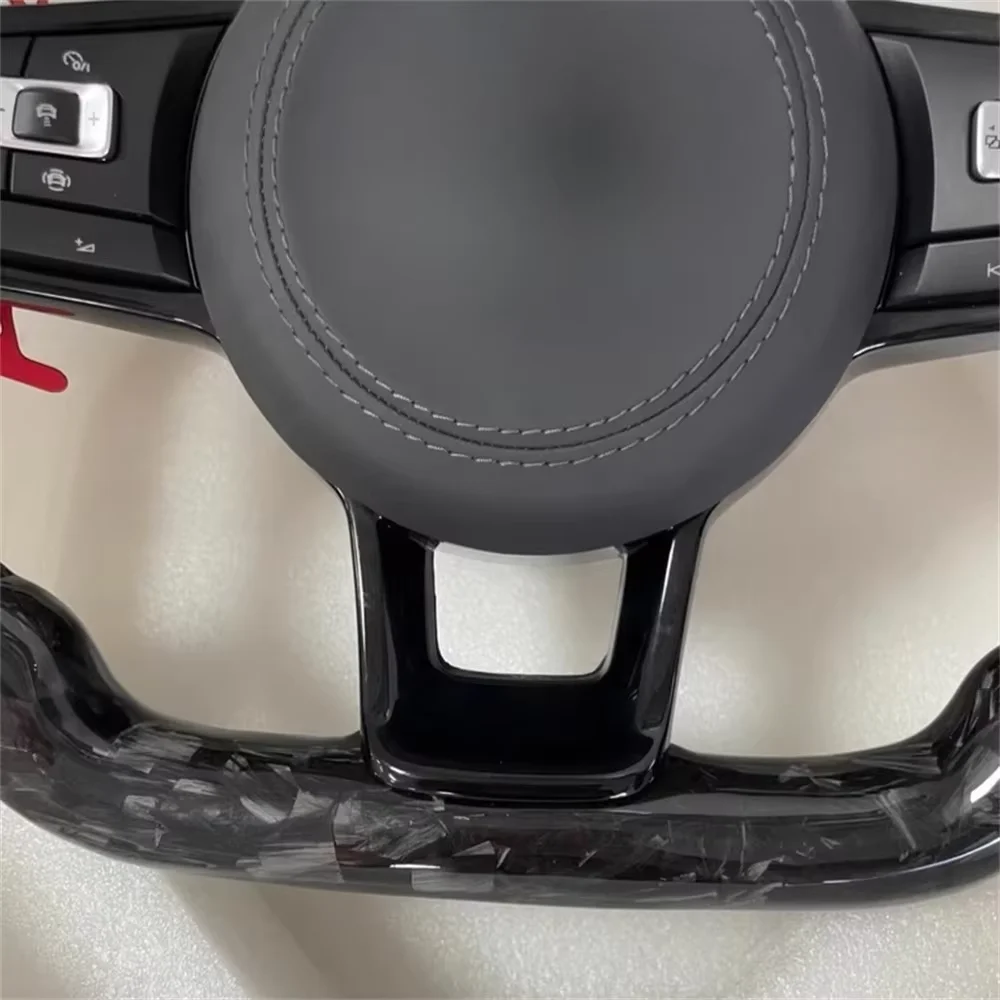 Фото Кованый кожаный руль из углеродного волокна для Volkswagen VW Golf 7 MK7 GTI Golf R Polo Jetta Passat Tiguan-красные автомобильные аксессуары №2