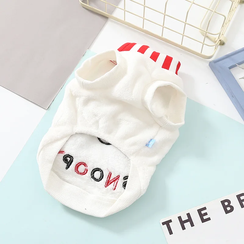 Фото Одежда для домашних животных Snoopy, модная зимняя теплая мягкая плюшевая одежда, милая мультяшная Толстовка для маленьких и средних собак и кошек, ветрозащитные принадлежности для улицы №4