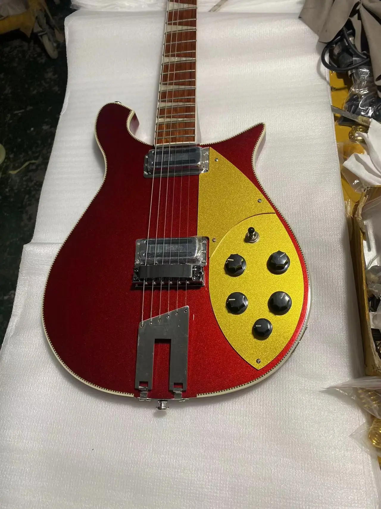 Электрогитара Rickenbacker Matal Red, модель 620, корпус грифа, тостерные звукосниматели, новое производство