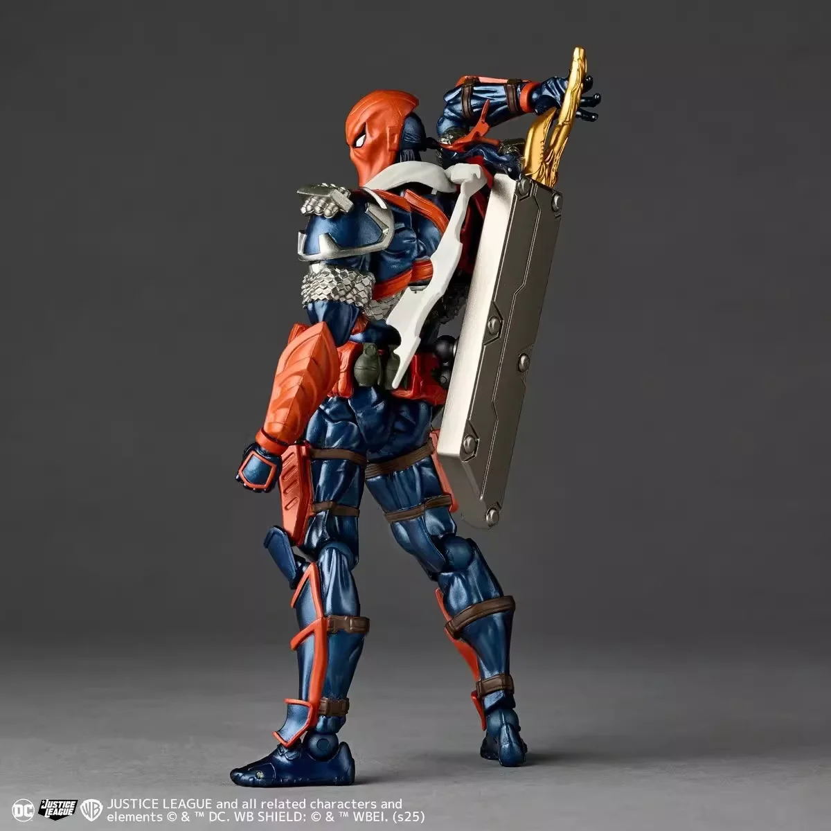 Фото В наличии оригинальные KAIYODO Amazing Yamaguchi Revoltech Deathstroke Slade Wilson версия 1,5, коллекция экшн-фигурок, игрушки №5