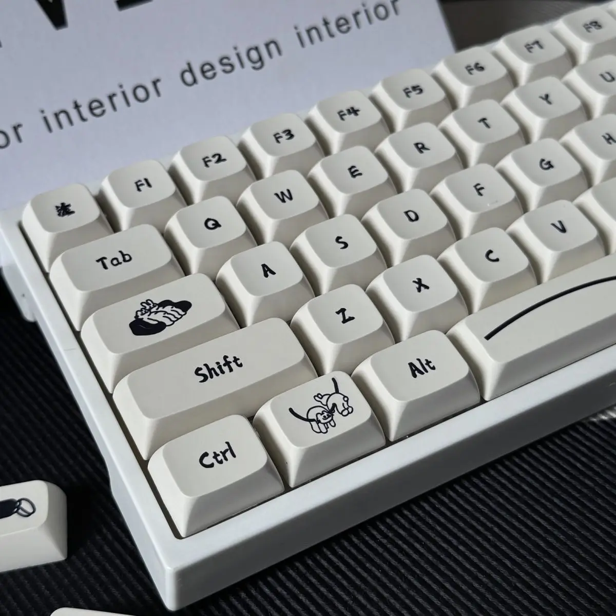 Мультяшный внешний вид, милая мода, качающаяся XDA, высокомеханическая клавиатура, колпачки для клавиш, мультяшный материал PBT, горячая сублимация