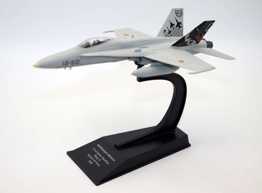 Новые модели самолетов McDD Boeing EF-18M Hornet 121-й истребитель-скакаров с крылом 12 испанских ВВС 2008 для коллекции в подарок