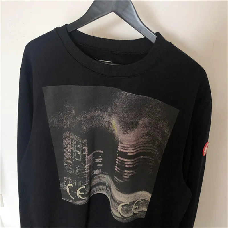 Фото 22SS Топ Kaus High Street CAVEMPT Pria Wanita Pakaian Jalanan Kaus Bordir CAV EMPT men women Jaket ber10a №3