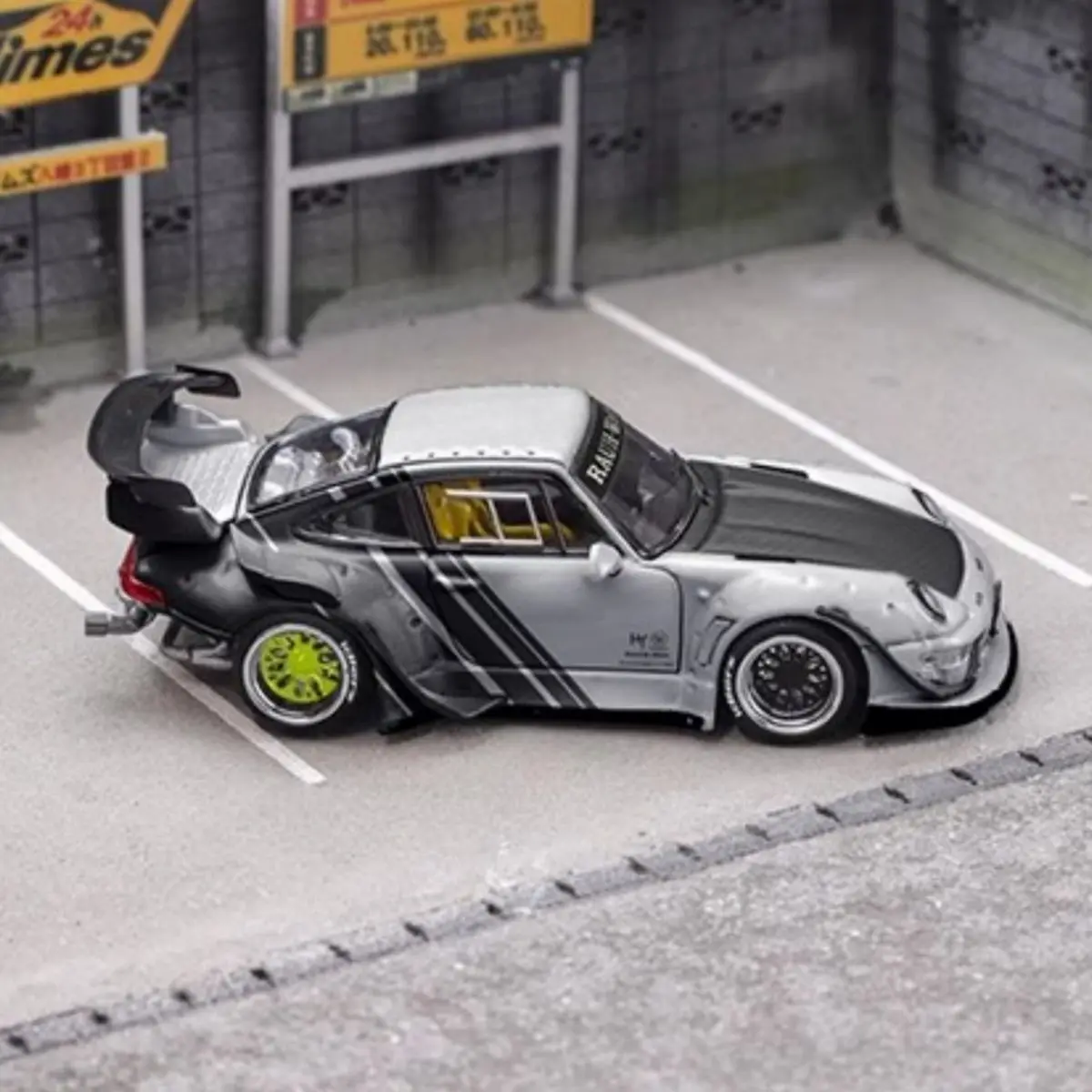 Модель звезды 1:64 RWB 993 Литая под давлением модель автомобиля Rauh-Welt (art.: 3920ccd0139cc) - 3920ccd0139cc
