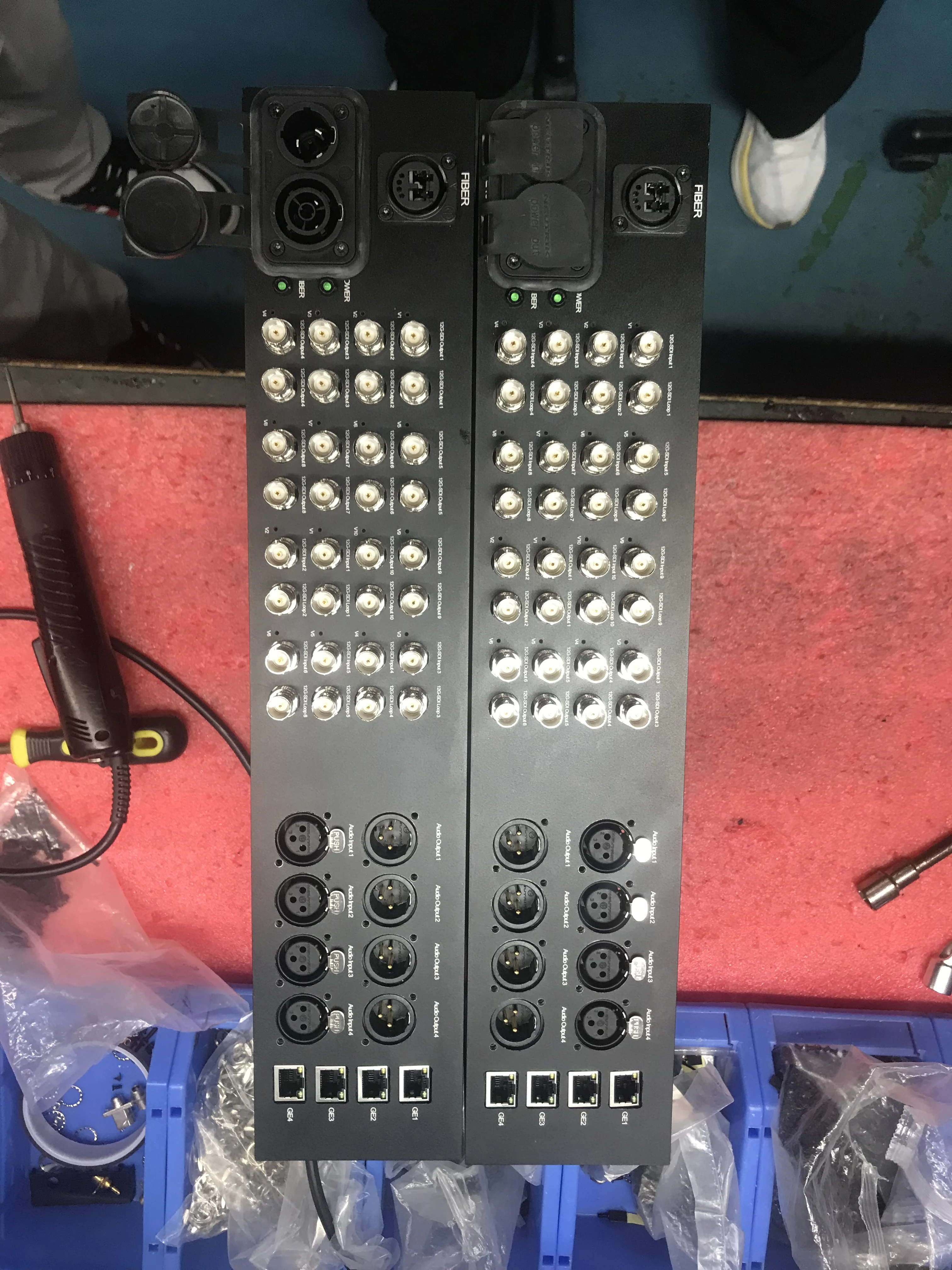 Качество вещания 12G4K-SDI Видео и XLR Преобразователь аудио в оптоволоконный удлинитель над разъемом Opticalcon Кабельный разъем (art.: 3920d0fb6cc57) - 3920d0fb6cc57