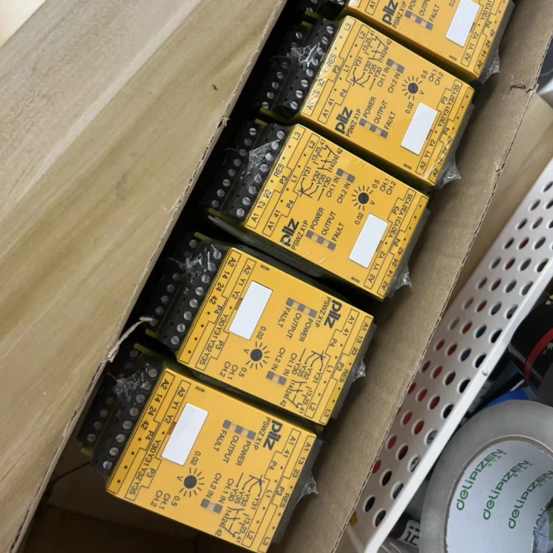 Pi Lz 777949   Реле безопасности PSWZ X1P 0,5 В24-240 В переменного тока 2no 1nc 2so Новое и оригинальное (art.: 3920cd1f186be) - 3920cd1f186be