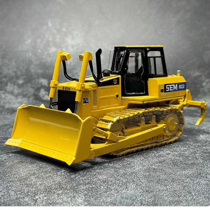 Фото DIiecast 1/35 масштаб Shantui бульдозер SEM822 Caterpillar сплав модель автомобиля игрушки для мальчиков подарочная коллекция дисплей №2