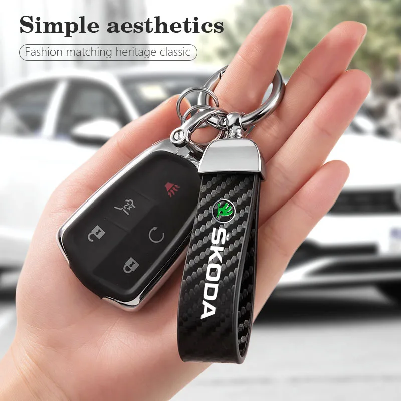 Фото Кожаный Автомобильный брелок из углеродного волокна для Skoda Octavia Superb Rapid Kodiaq Karoq Fabia Kamiq Roomster Citigo №5