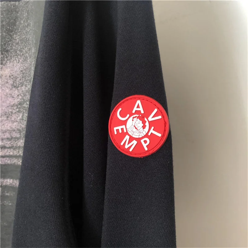 Фото Высокая 23SS топовая уличная каремпт Pria Wanita Pakaian Jalanan Kaus Bordir CAV EMPT men women Jaket Bertudung №4