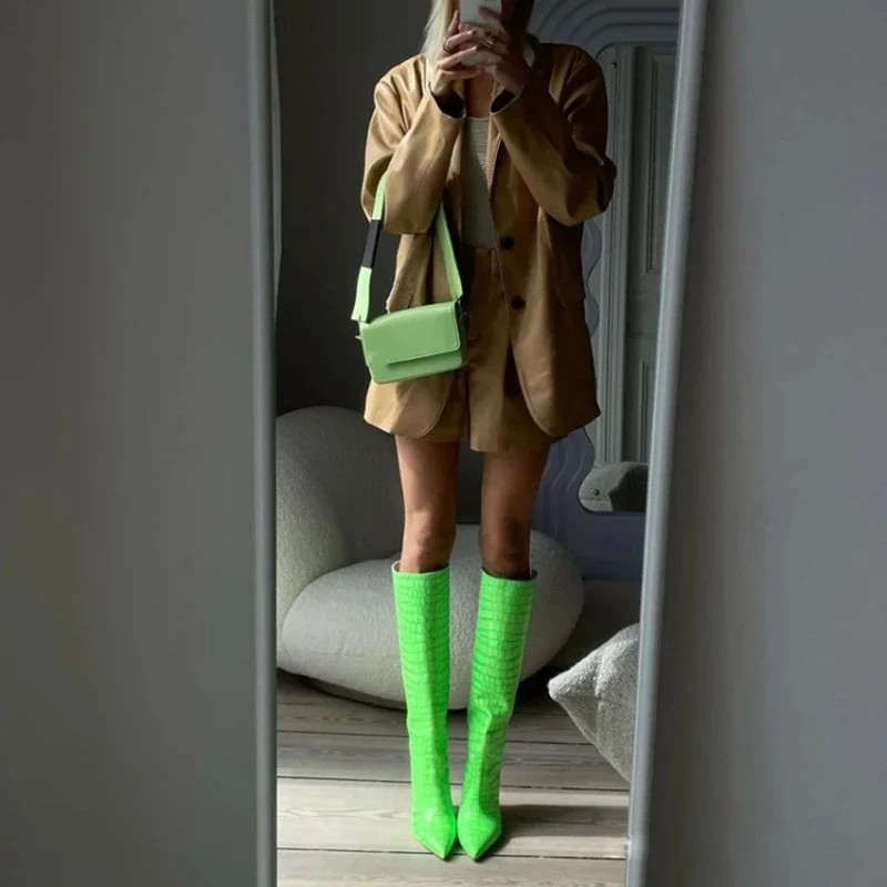 Фото European and American Sexy High-heeled Stone Patterned Knee Length Sleeve Walking Boots for Women's Fashion Banquet Boots №3