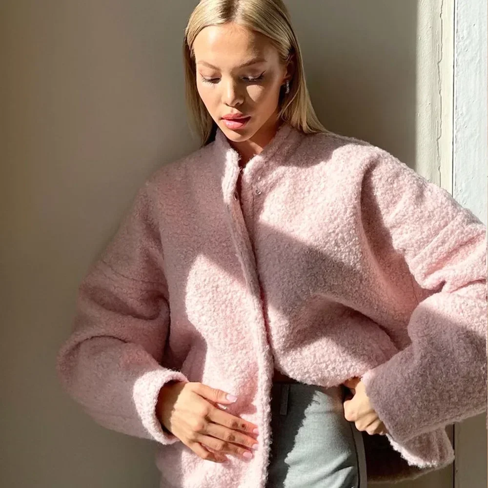 Фото Women's Chic Pink Short Fur Jackets Loose Casual Cardigan Female Tops Autumn Winter Thick Warm Fashion Solid Color Short Coat №2