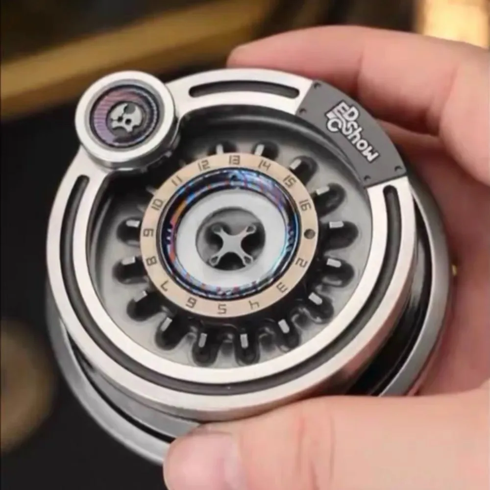 Фото LAUTIE Carnival Mega Spinner серии 2099, ограниченная серия, EDC Show, нашивка с цирконием, аксессуары для офисного стола №5