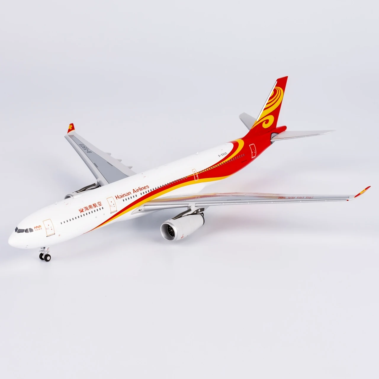 Фото Коллекционный самолет из сплава 62071, подарочная модель NG 1:400 Hainan Airlines Airbus A330-300, литая под давлением модель самолета B-5905 и точечная карта №4