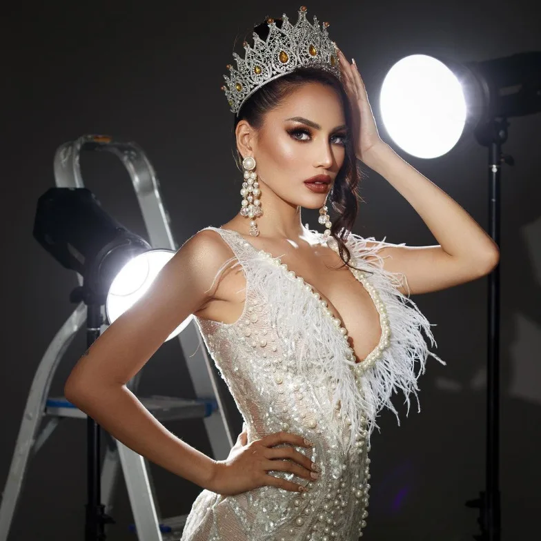 Фото Большие короны в стиле барокко для 15 лет, свадебная корона Quinceanera с кристаллами, тиара для свадьбы, аксессуары для волос, диадема принцессы и королевы для женщин №3