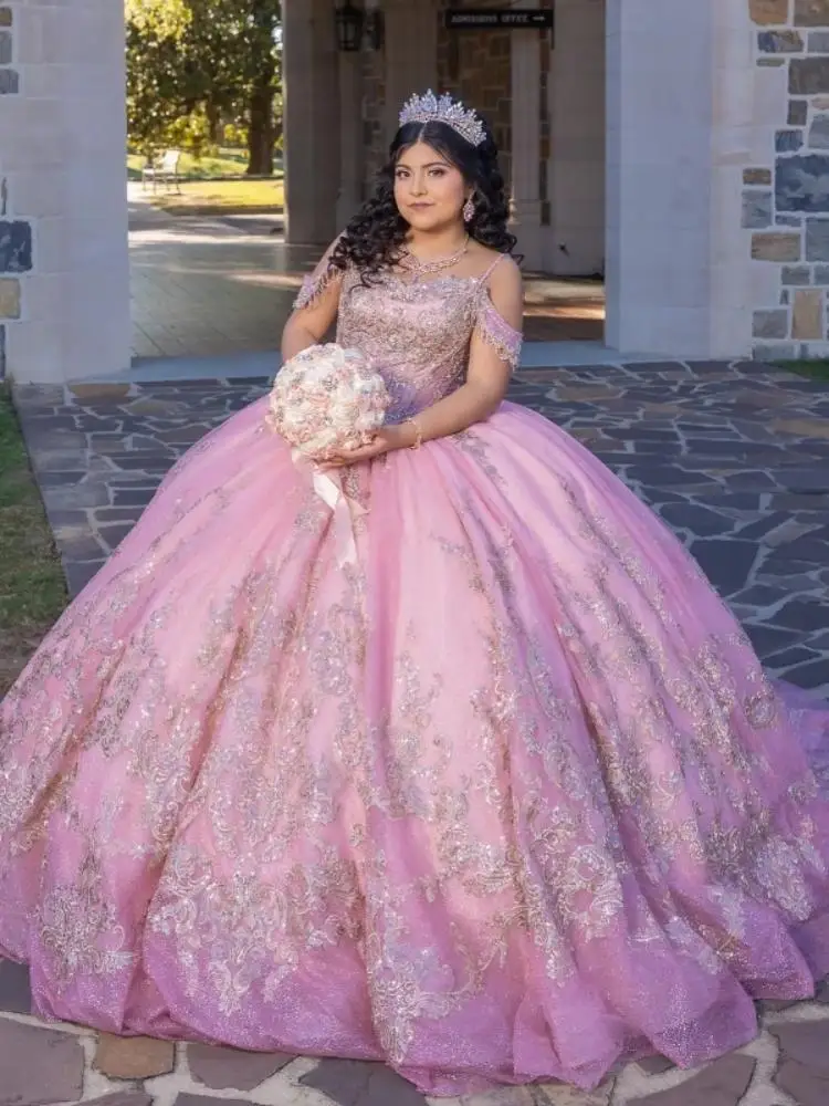 Фото Розовые блестящие платья Quinceanera по индивидуальному заказу, бальное платье с аппликацией, кружево, бисер, кристалл, тюль, платье на день рождения, сладкое платье 16, Vestidos №4