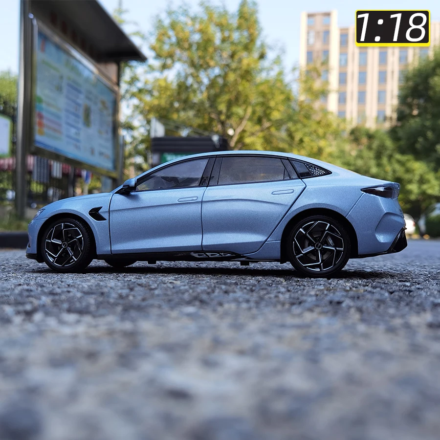 Фото OEM 1/18 масштаб BYD Seal EV статическое украшение, металлическая модель автомобиля, коллекция праздничных подарков, подарок на выпускной №4