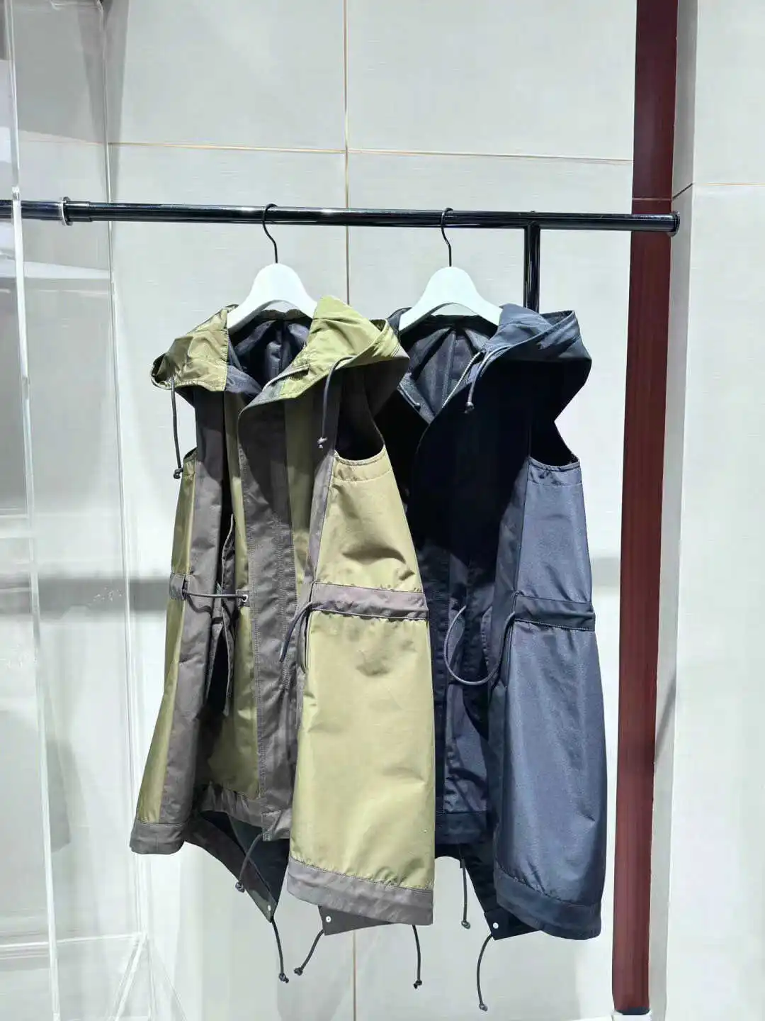 SACAI весна и лето тот же жилет без рукавов с капюшоном повседневный свободный плащ (art.: 3920ce58624f3) - 3920ce58624f3