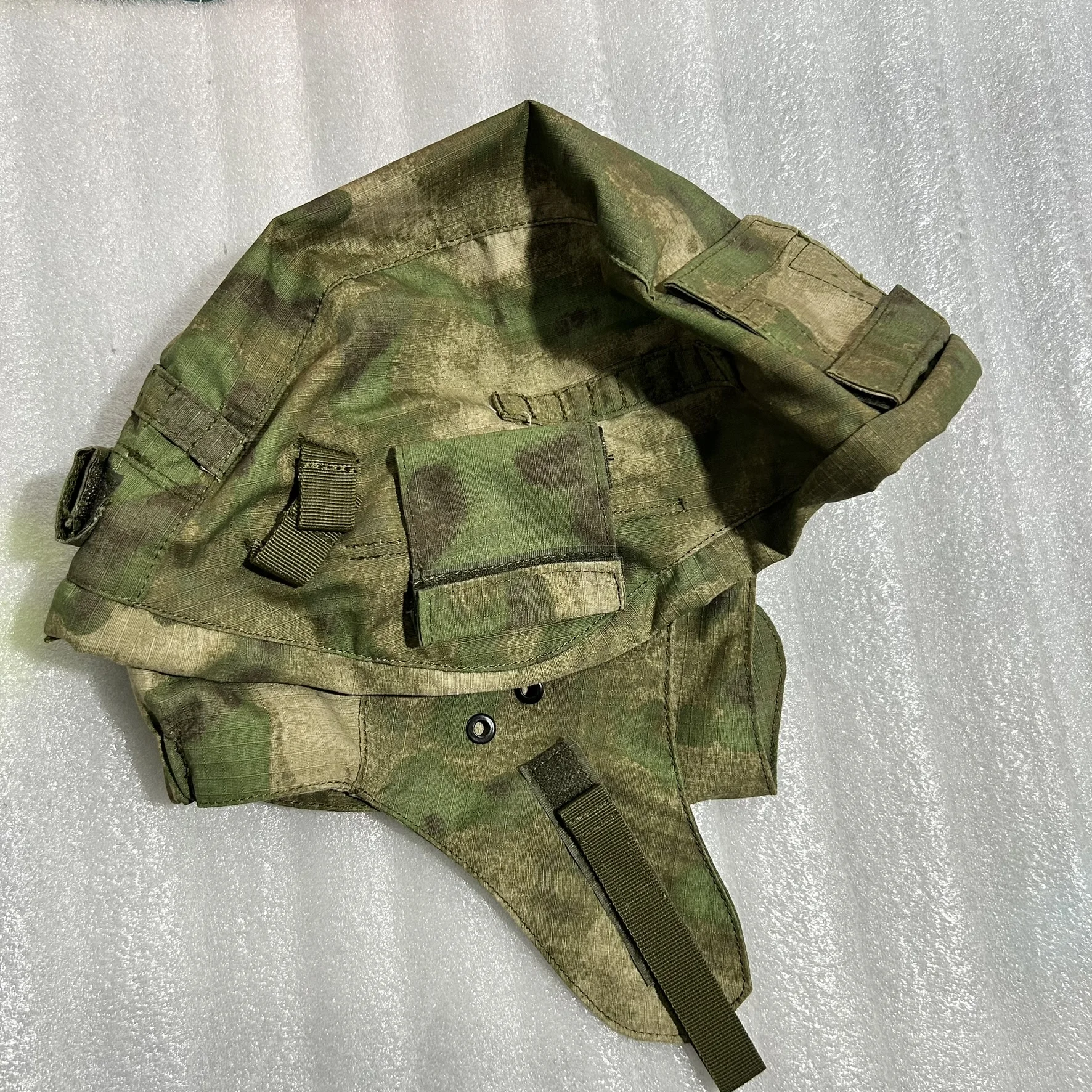 Русский чехол для шлема 6B47 из камуфляжа A-TACS FG/EMR: MOX со складными наушниками (ветрозащита)